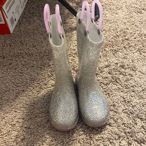 Glittery light up rain boots worn once